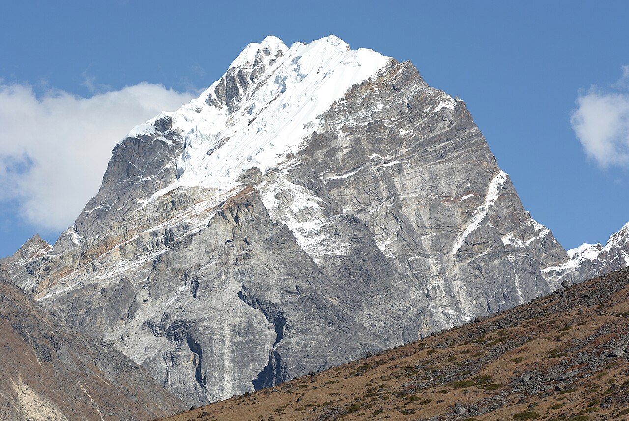 Lobuche Peak